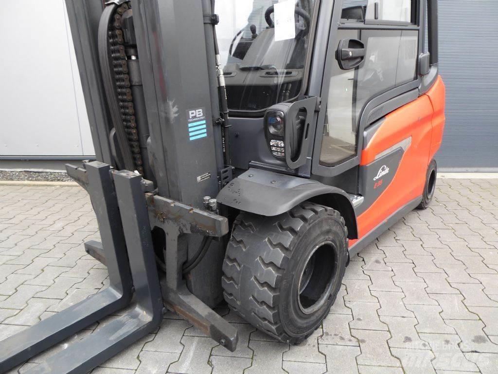 Linde E35L-01 バッテリーフォークリフト