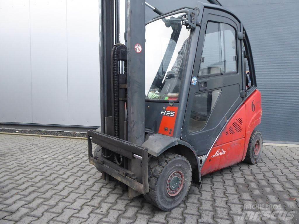 Linde H25T-01 LPGフォークリフト