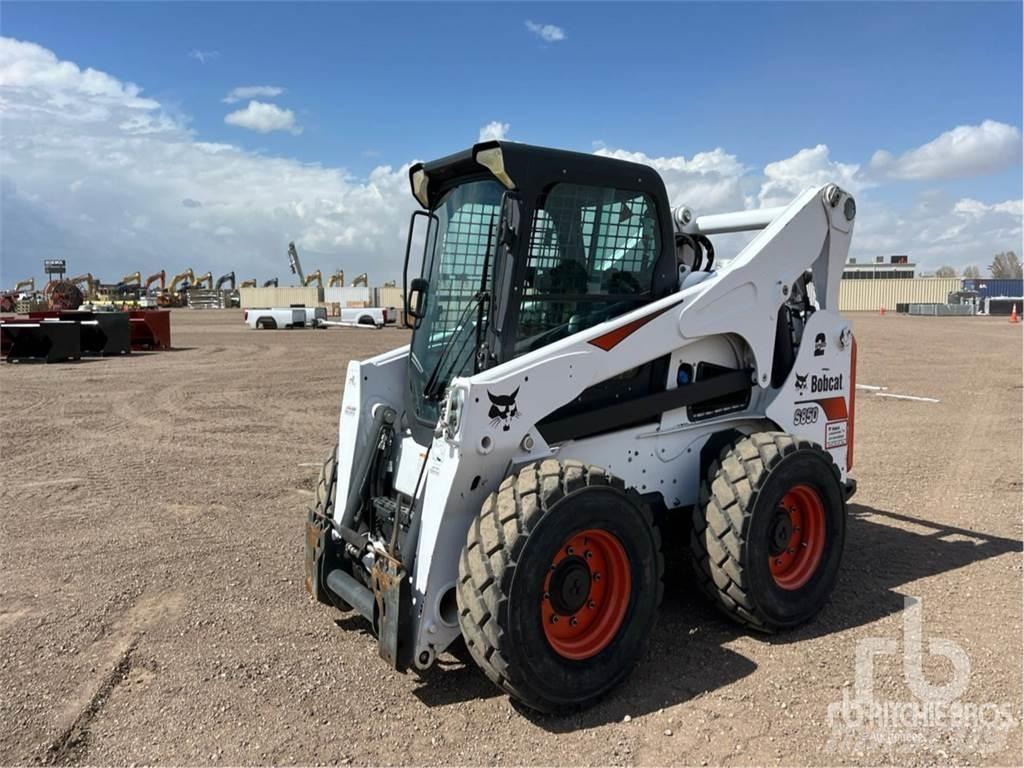 Bobcat S850 スキッドステアローダー