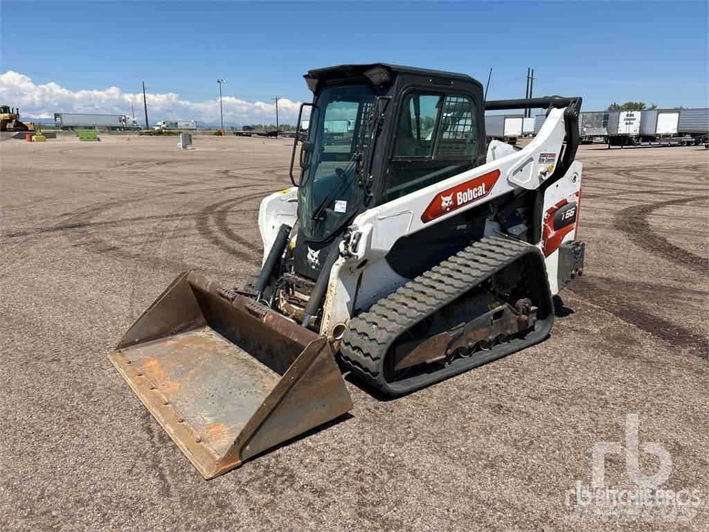 Bobcat T66 スキッドステアローダー