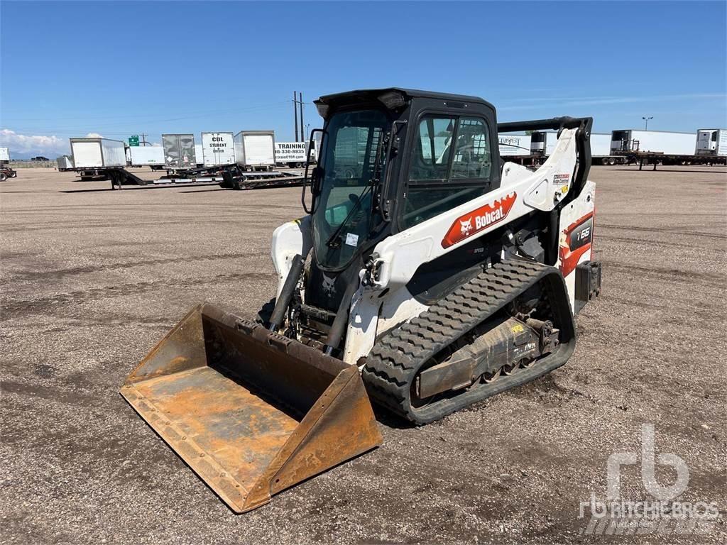Bobcat T66 スキッドステアローダー
