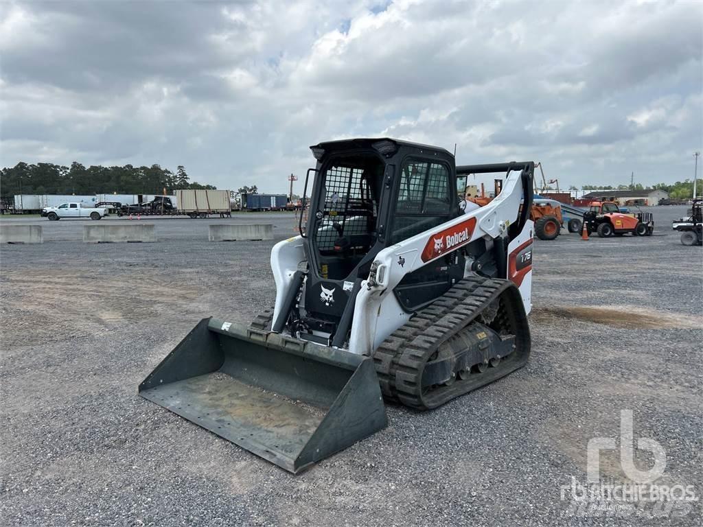 Bobcat T76 スキッドステアローダー
