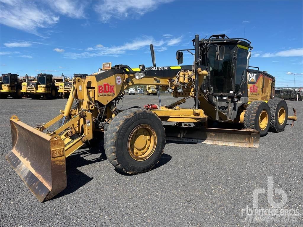 CAT 140M モーターグレーダー