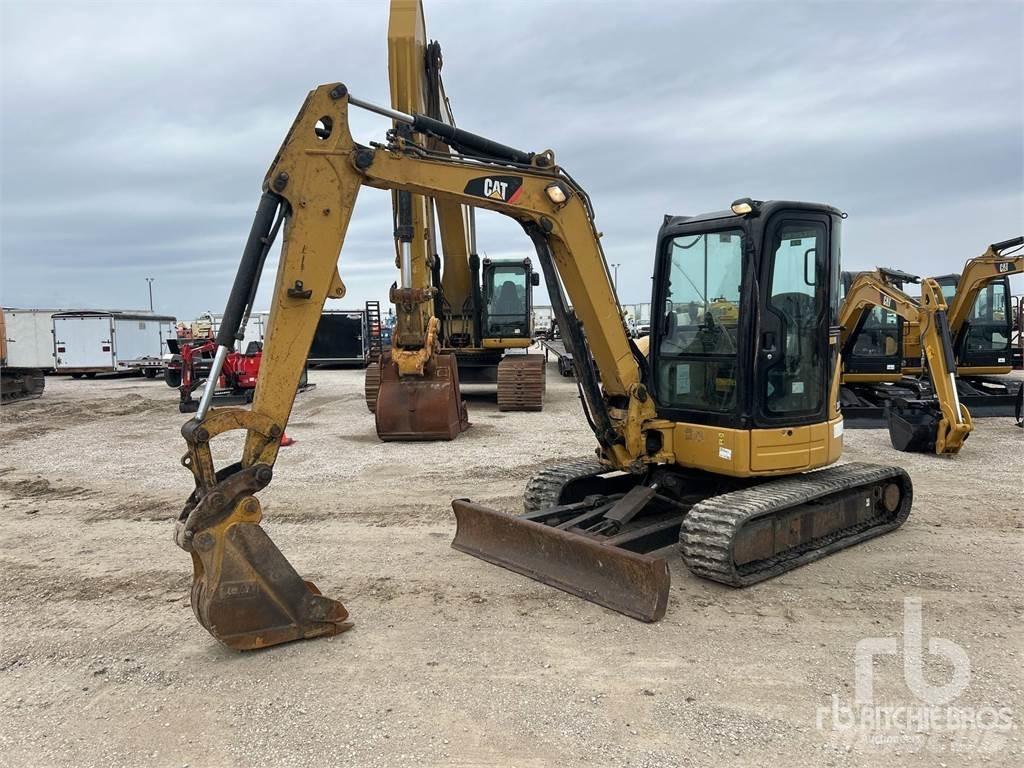 CAT 304C CR ミニ油圧ショベル 7t以下（ミニユンボ・ミニディガー）