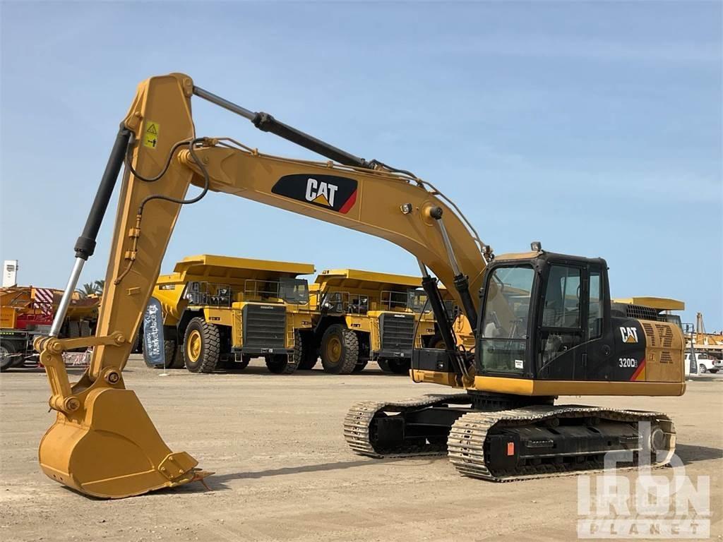 CAT 320D2 大型油圧ショベル12t以上（パワーショベル・ユンボ）