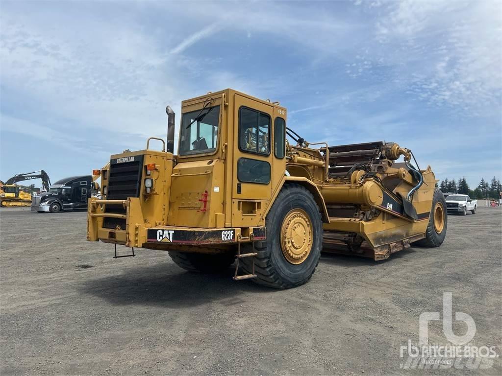 CAT 623F スクレイパー
