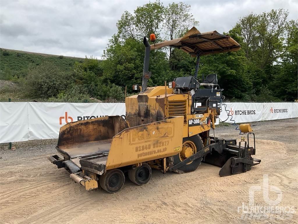 CAT AP300D アスファルトフィニッシャ