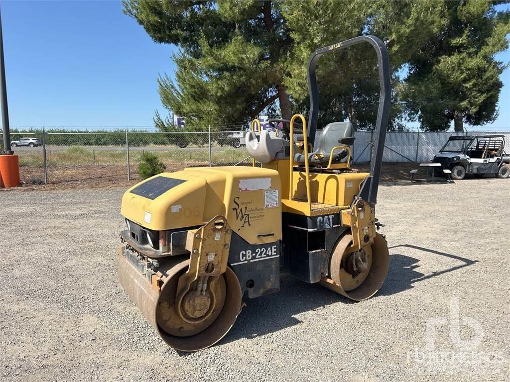 CAT CB224E タンデムローラ