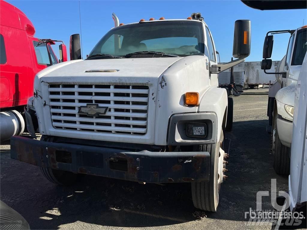Chevrolet C7500 キャブ付きシャーシ