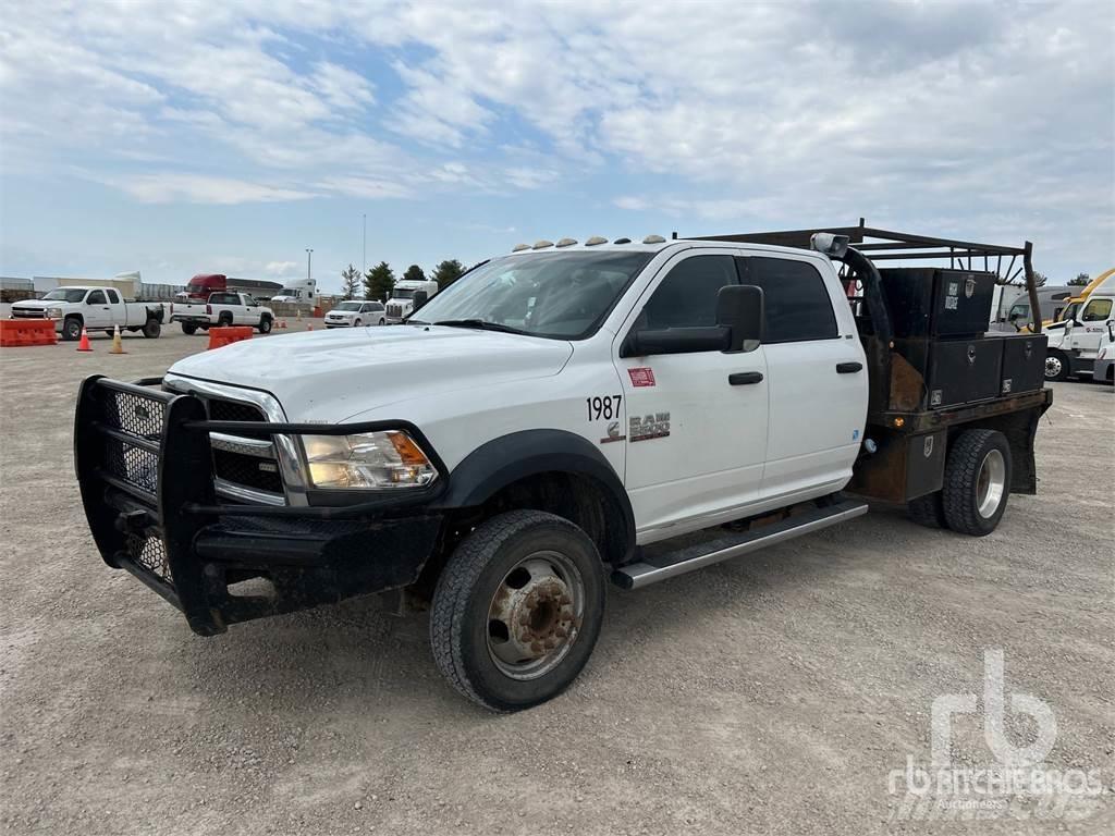 Dodge 5500 平ボディー