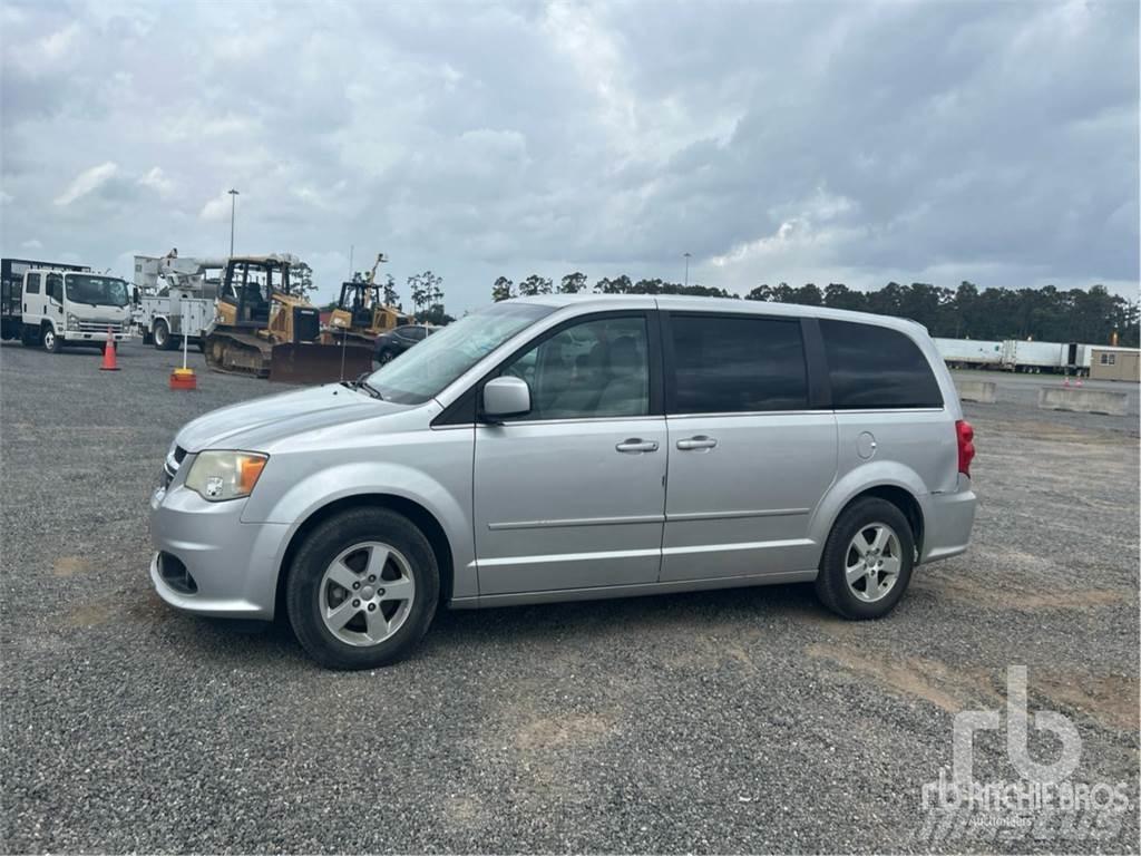 Dodge CARAVAN パネルバン