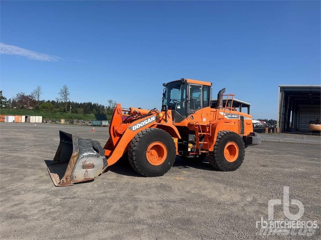 Doosan DL300-5 ホイールローダー・タイヤショベル