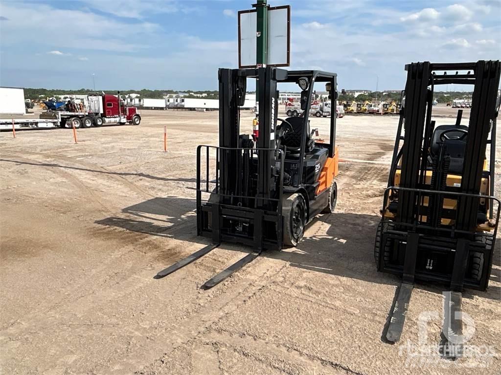 Doosan G25N-7 ディーゼル・軽油