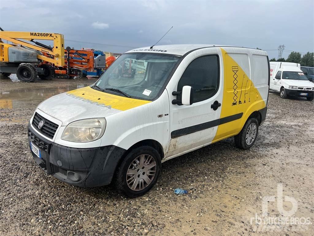 Fiat DOBLO パネルバン