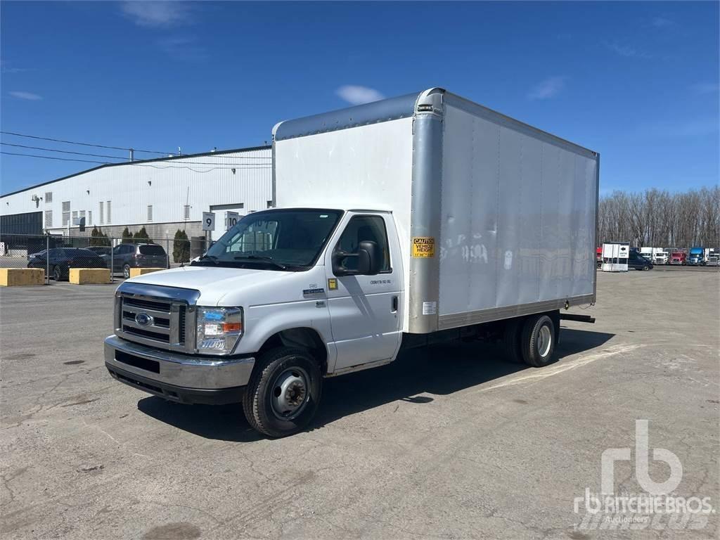Ford E450 パネルバン