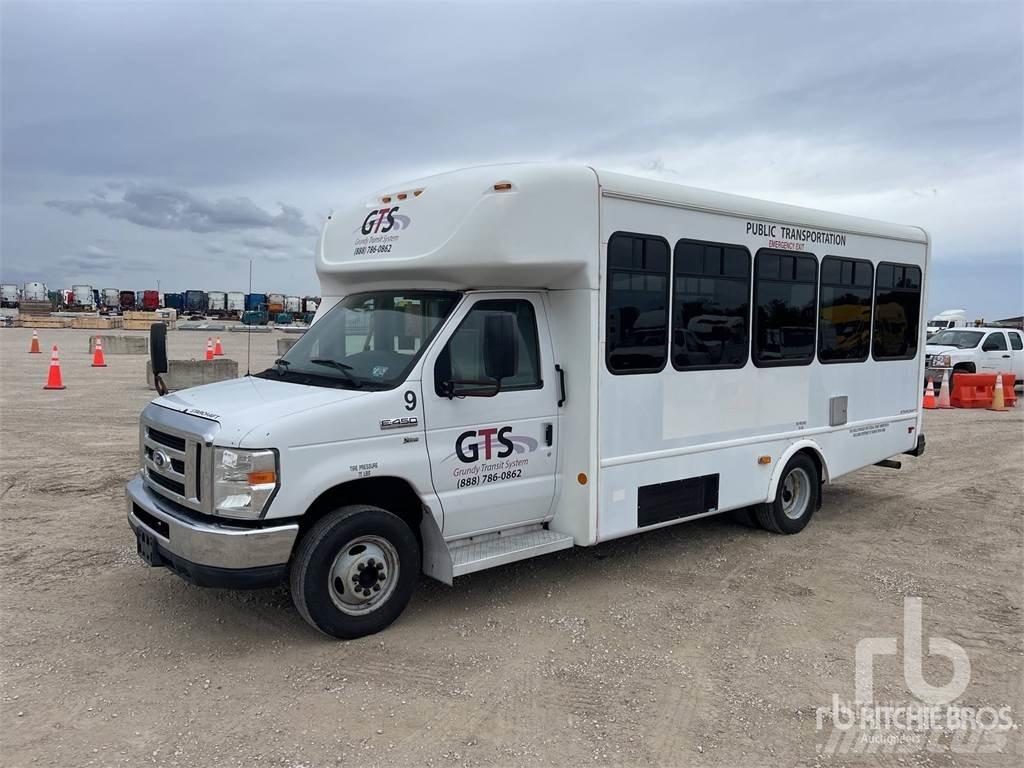 Ford E450 長距離バス