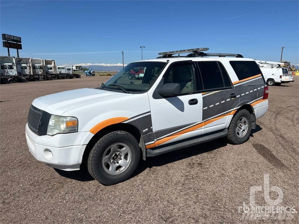Ford EXPEDITION ピックアップ／ドロップサイド