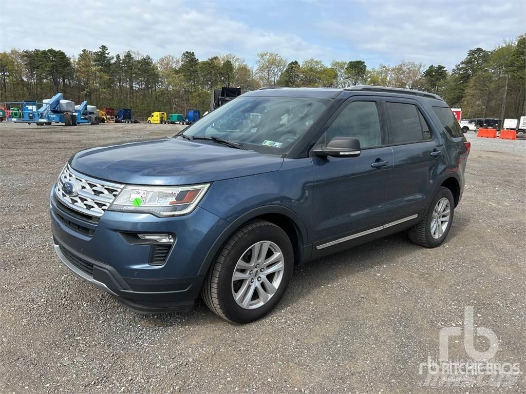 Ford EXPLORER ピックアップ／ドロップサイド