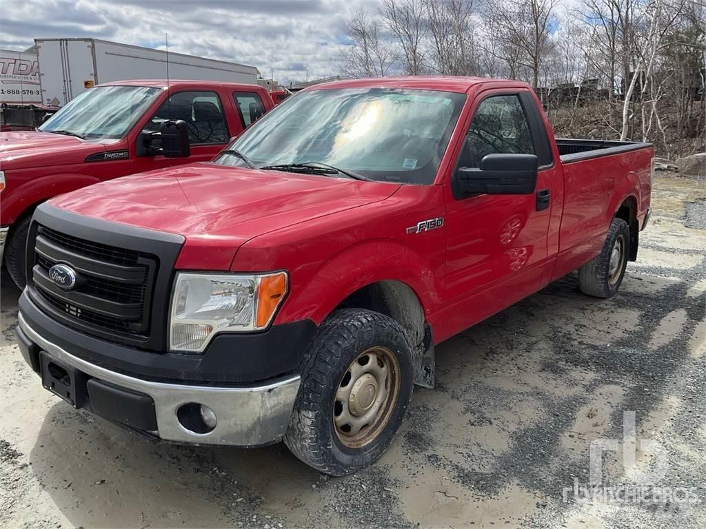 Ford F-150 XL ピックアップ／ドロップサイド