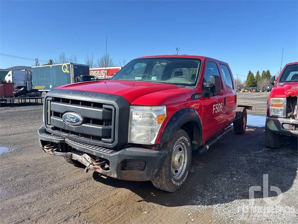 Ford F-250 キャブ付きシャーシ