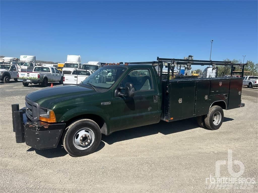 Ford F-350 多目的／汎用車両