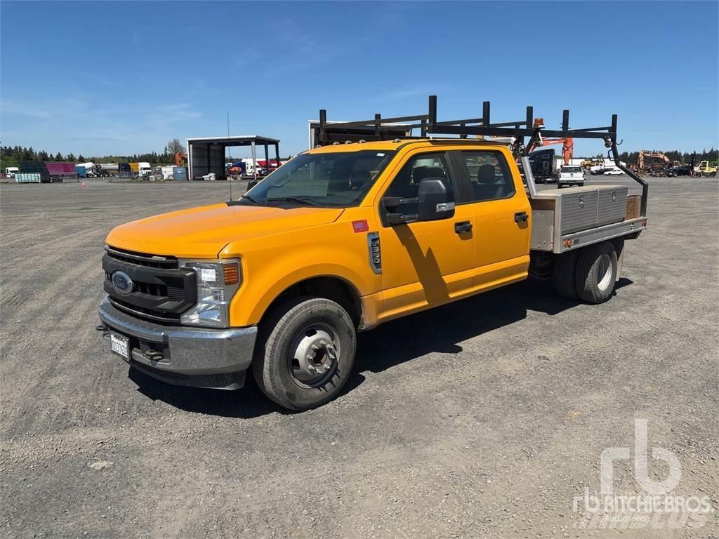 Ford F-350 平ボディー