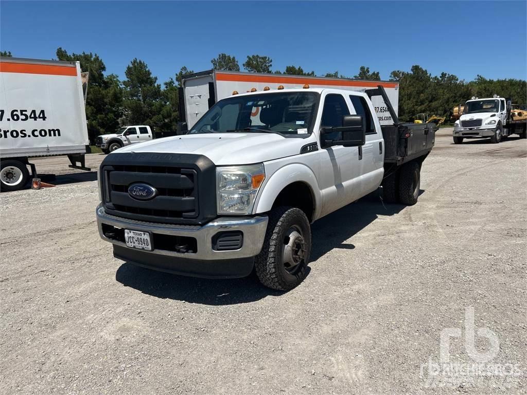 Ford F-350 平ボディー