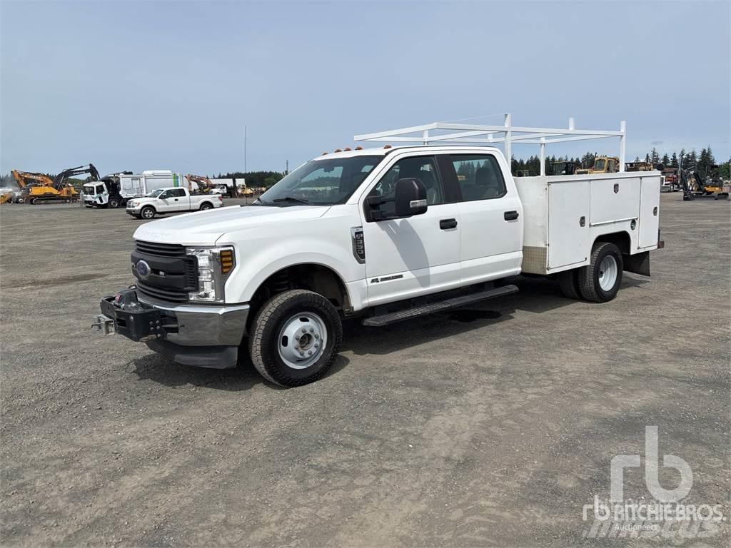 Ford F-350 多目的／汎用車両