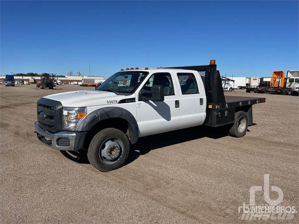 Ford F-450 平ボディー
