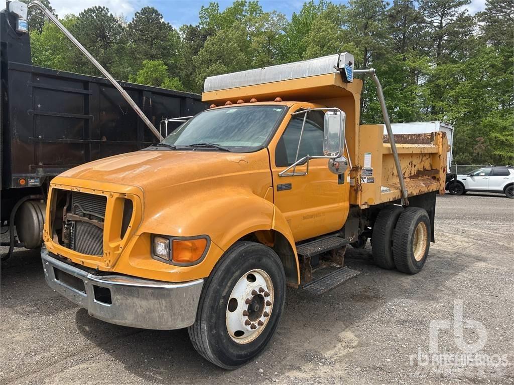 Ford F-650 ダンプ