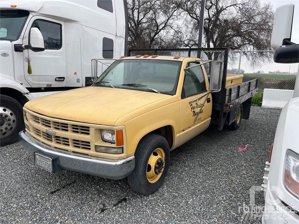 Ford F700 平ボディー