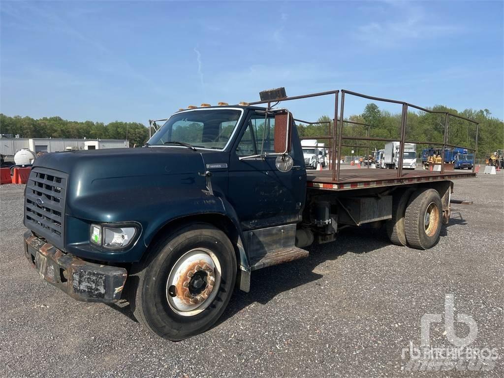 Ford F800 平ボディー