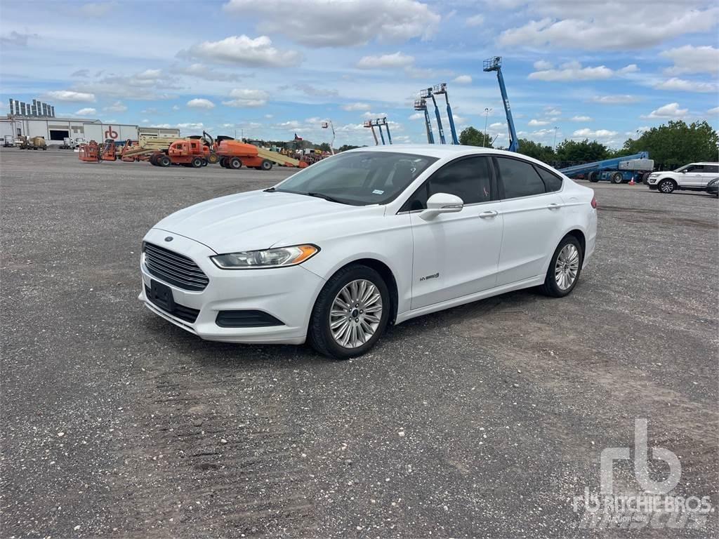 Ford FUSION 自動車