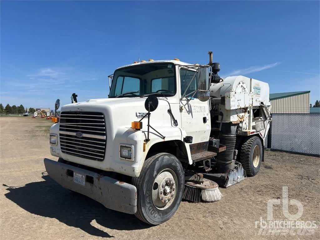 Ford L7000 街路清掃車