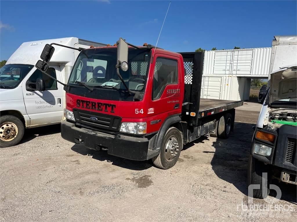 Ford LCF550 平ボディー