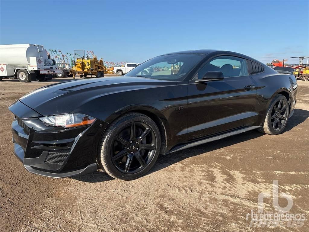 Ford MUSTANG 自動車