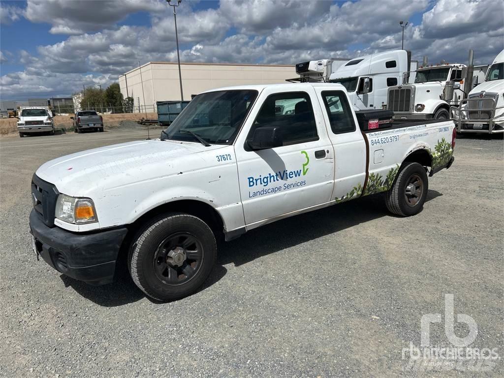 Ford RANGER ピックアップ／ドロップサイド
