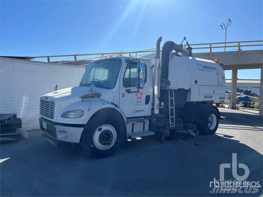 Freightliner M2 街路清掃車