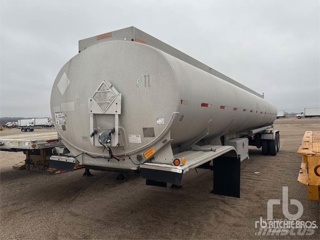 Fruehauf T/A タンカートレーラー