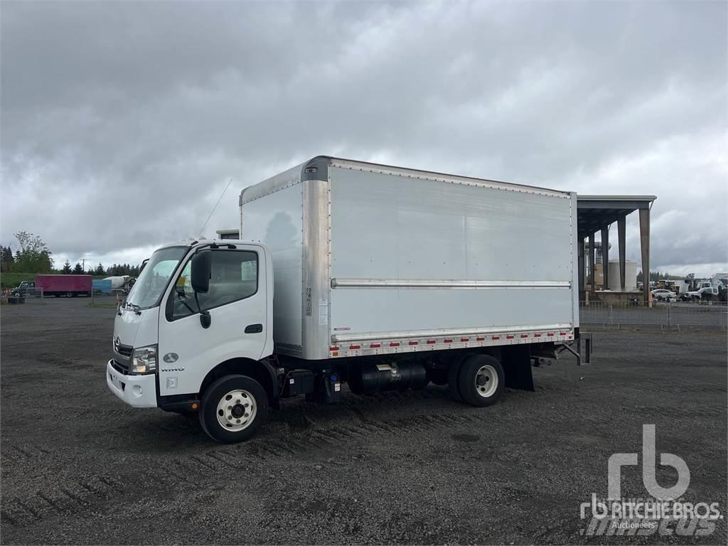 Hino 155 パネルバン