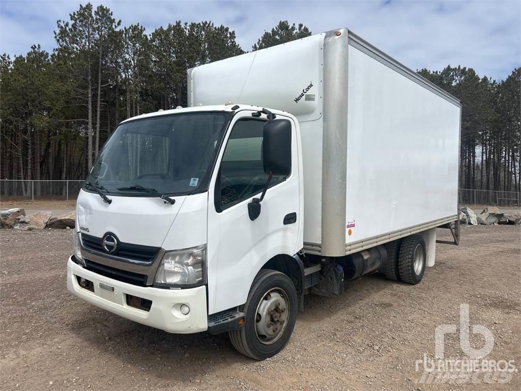 Hino 165 パネルバン