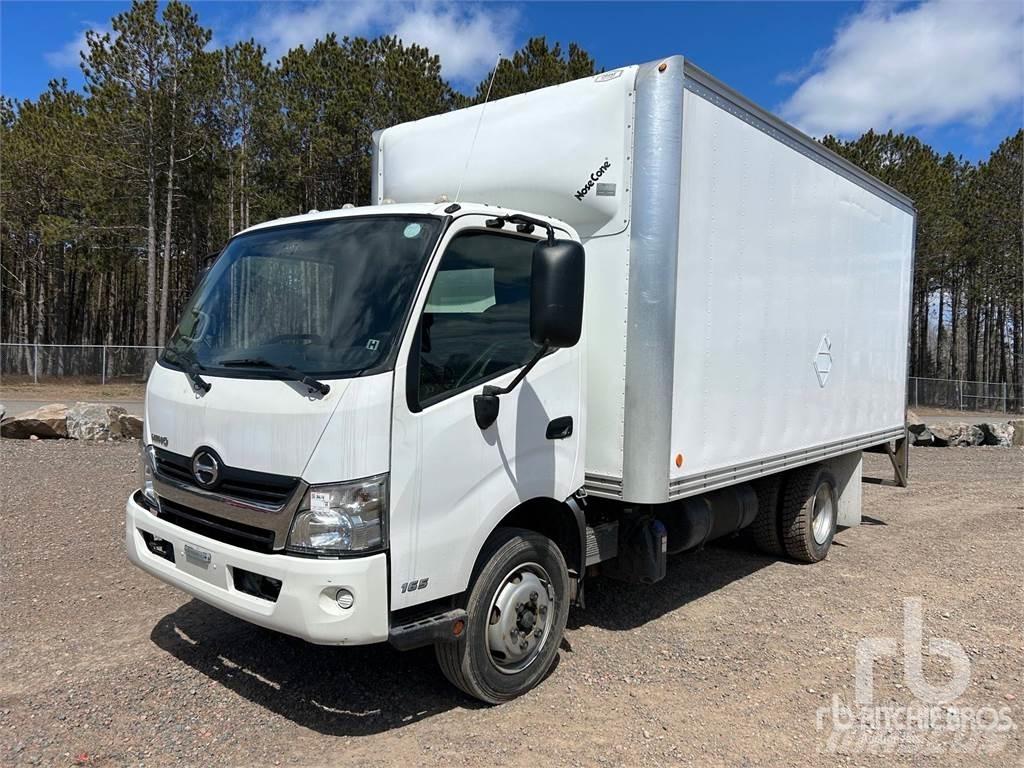 Hino 165 パネルバン