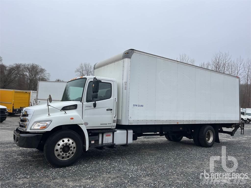 Hino 268 パネルバン