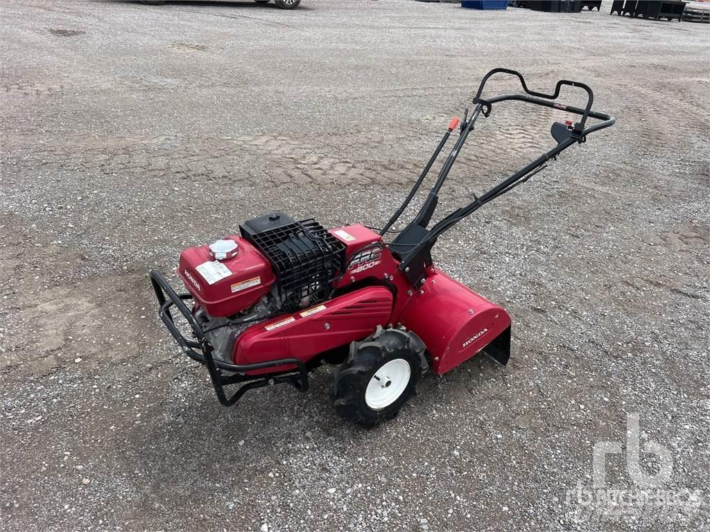 Honda FRC 800 パワーハローとロータリーハロー