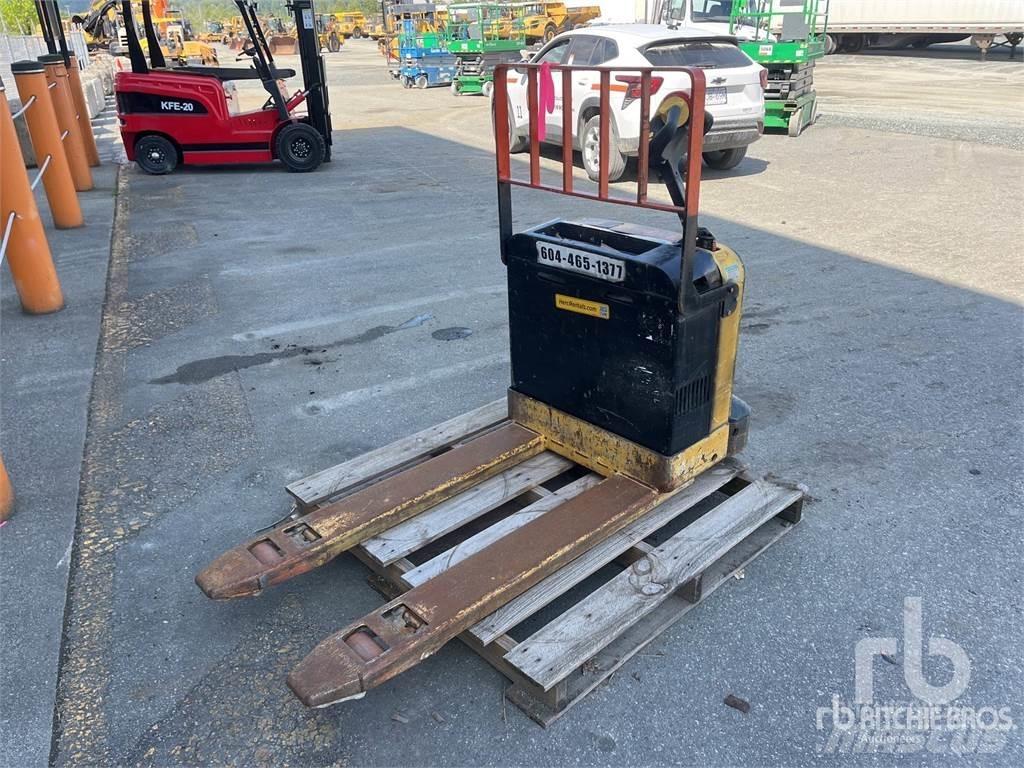 Hyster W40DZ 中古パレットラック