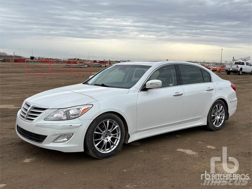 Hyundai GENESIS 自動車
