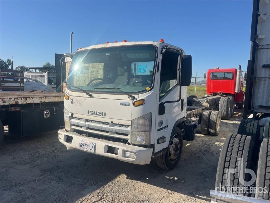 Isuzu NPR キャブ付きシャーシ