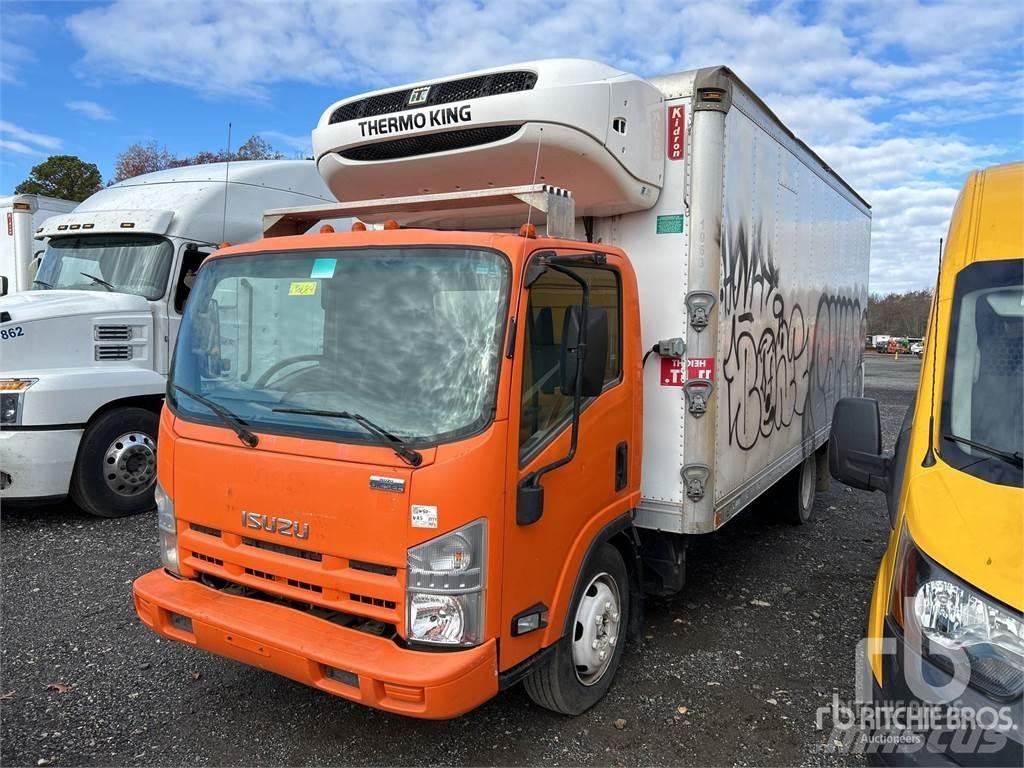 Isuzu NQR パネルバン