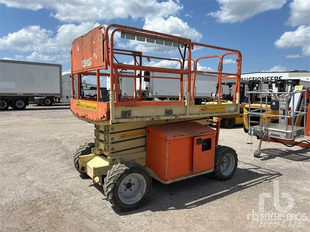 JLG 260MRT シザースリフト