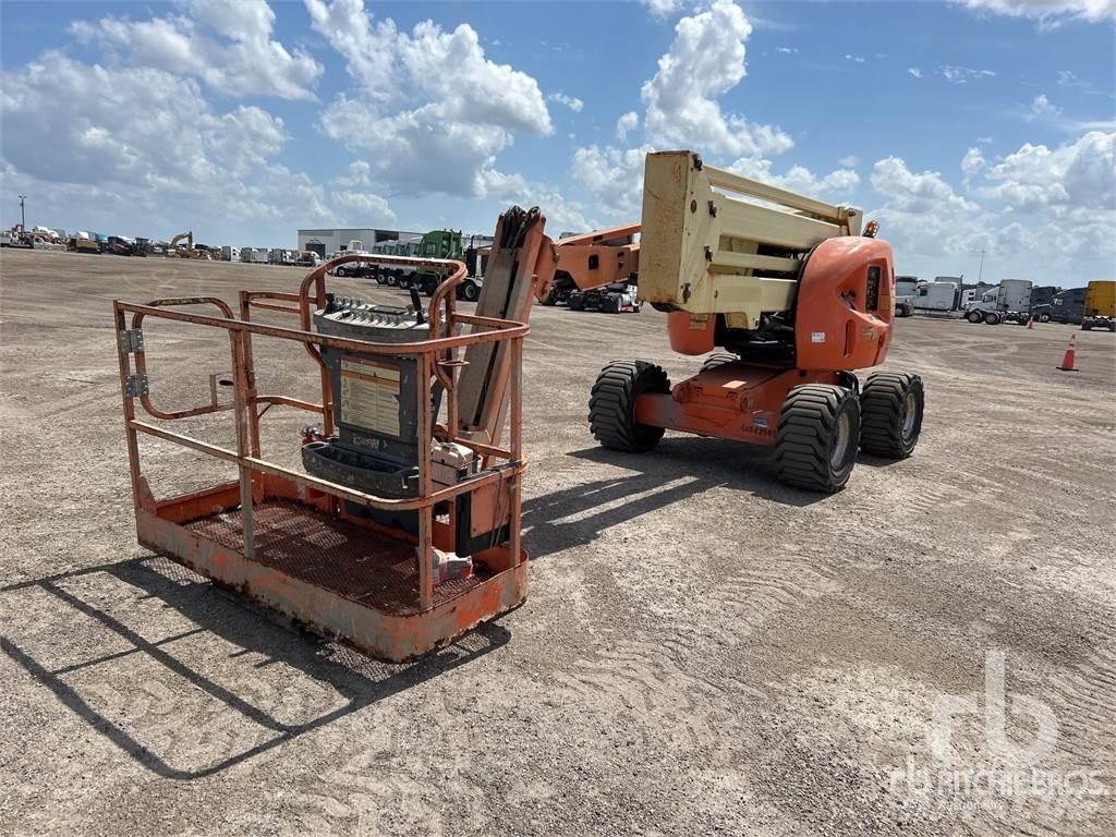 JLG 450AJ ブームリフト　屈伸型